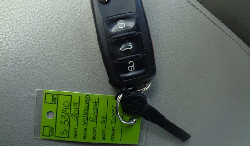 
								VOLKSWAGEN PASSAT SE full									