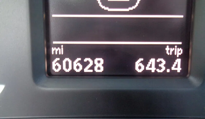 
								VOLKSWAGEN PASSAT SE full									