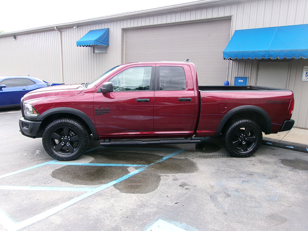 
								RAM 1500 CLASSIC WARLOCK EX CAB full									
