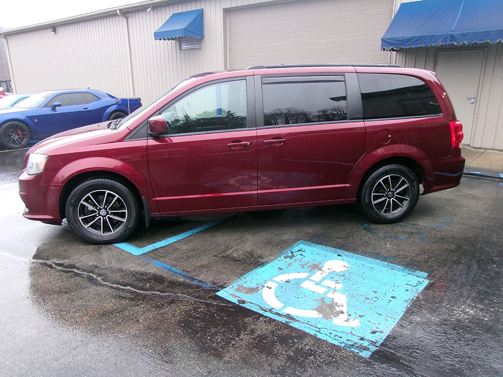 
								DODGE GRAND CARAVAN SE full									