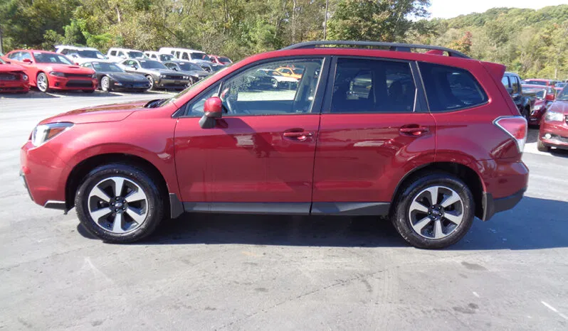 
								SUBARU FORESTER PREMIUM full									