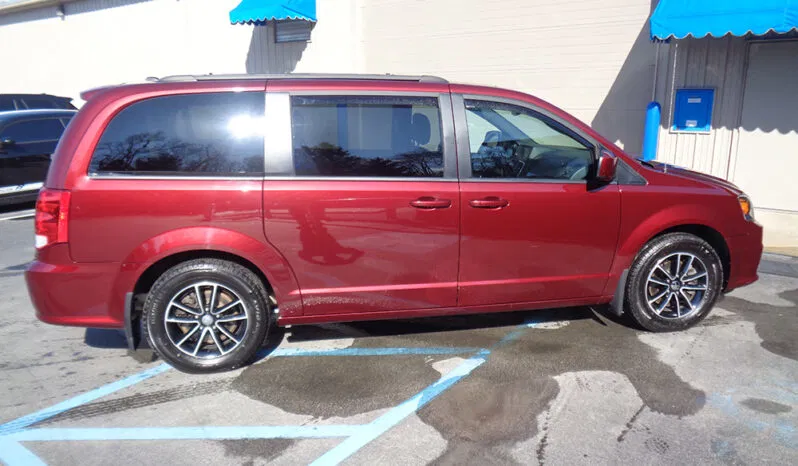 
								DODGE GRAND CARAVAN SE full									