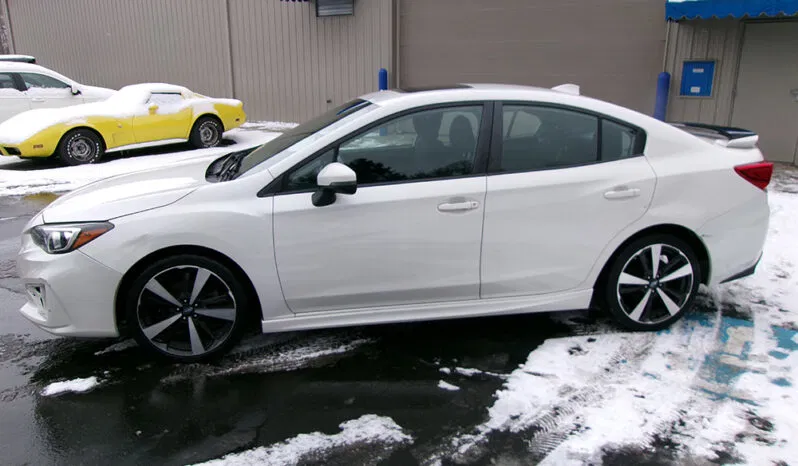 
								SUBARU IMPREZA SPORT full									