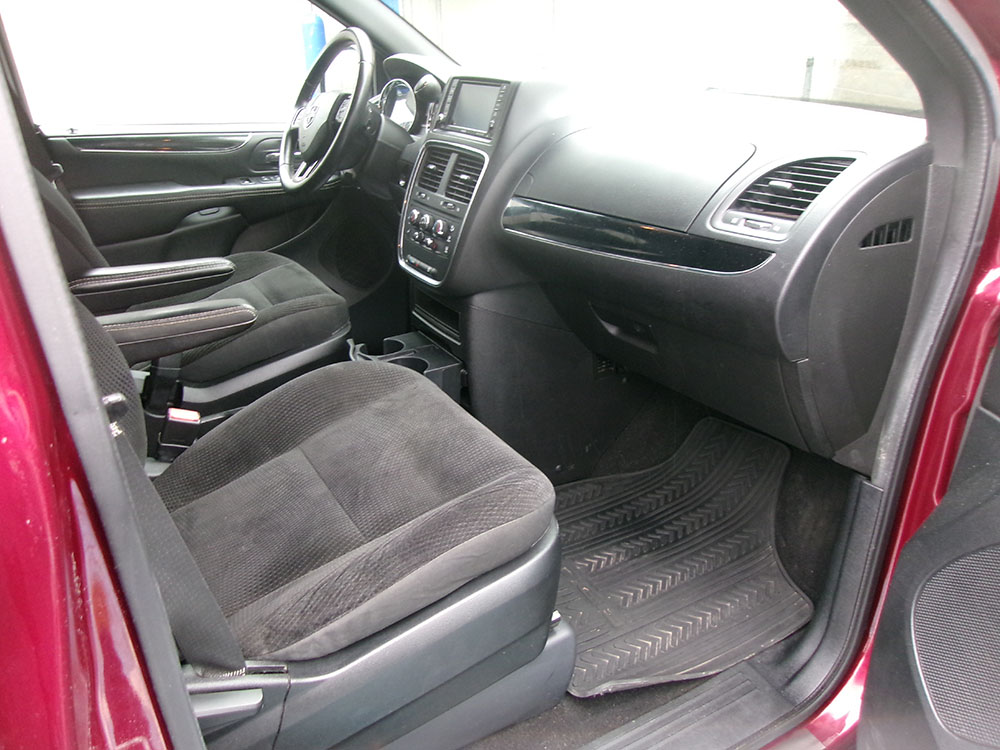 
								DODGE GRAND CARAVAN SE full									