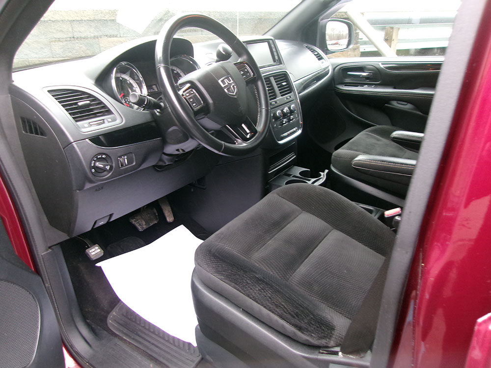 
								DODGE GRAND CARAVAN SE full									