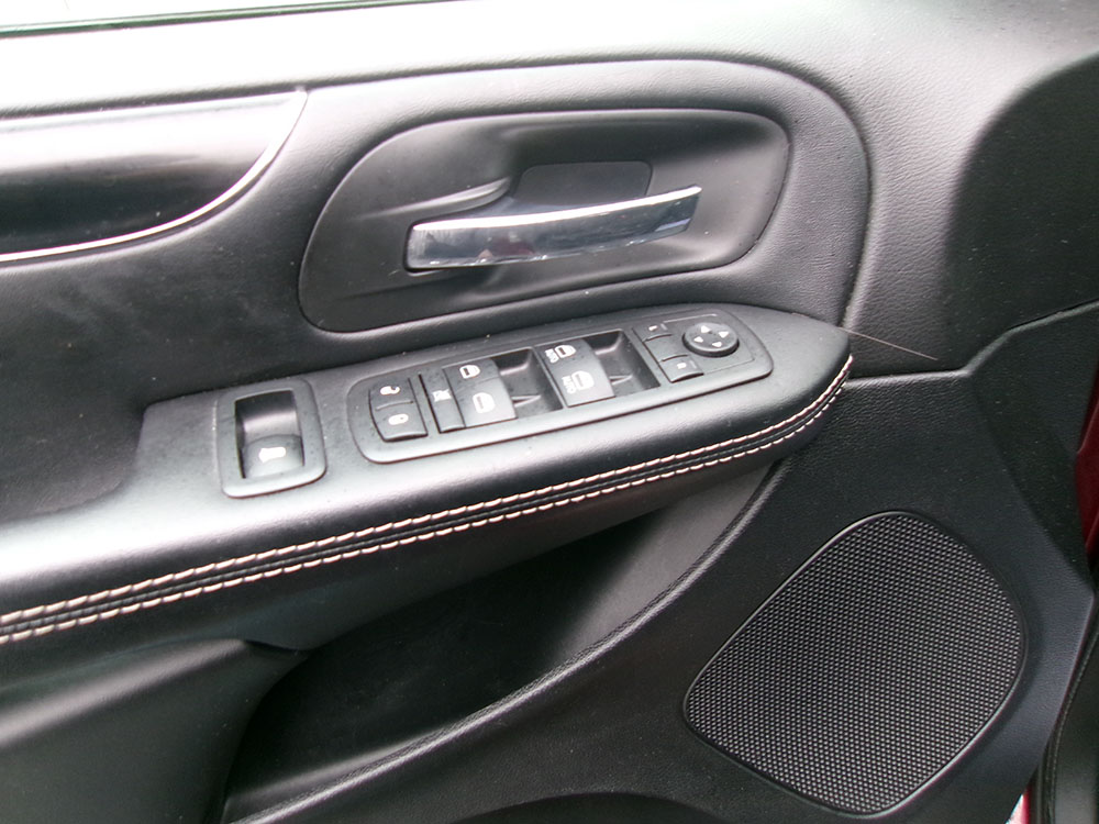 
								DODGE GRAND CARAVAN SE full									