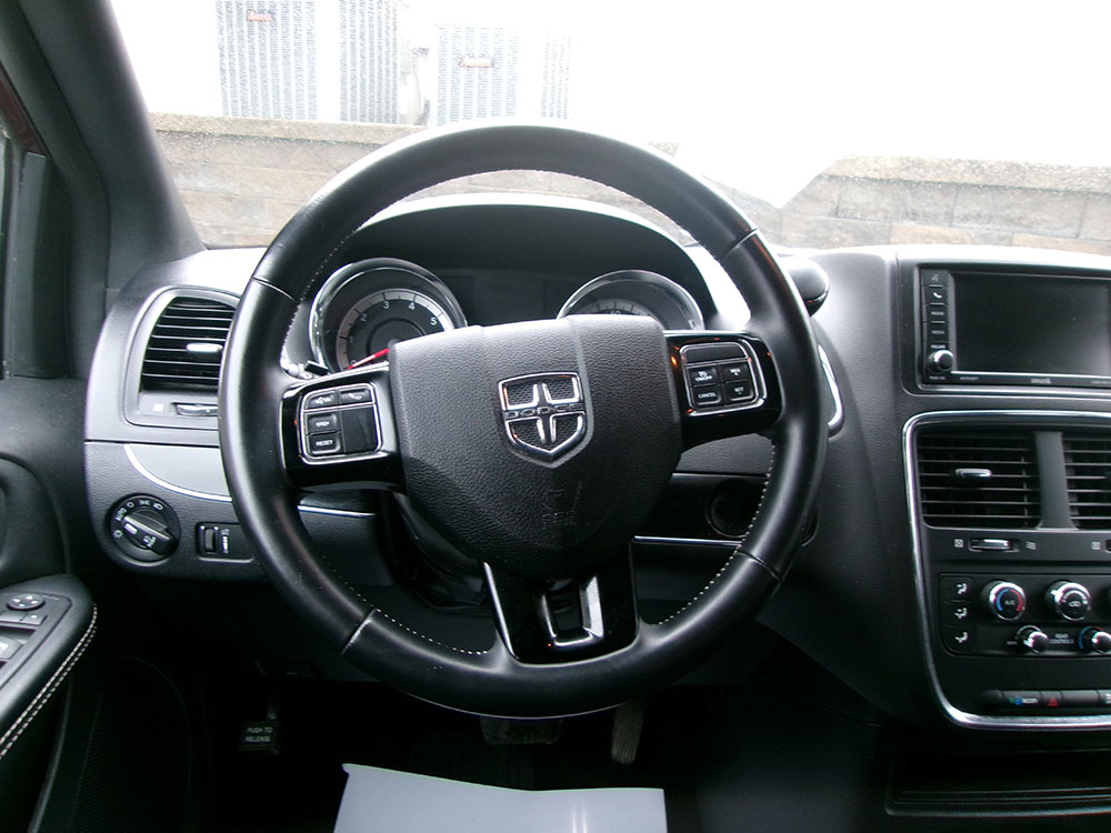 
								DODGE GRAND CARAVAN SE full									