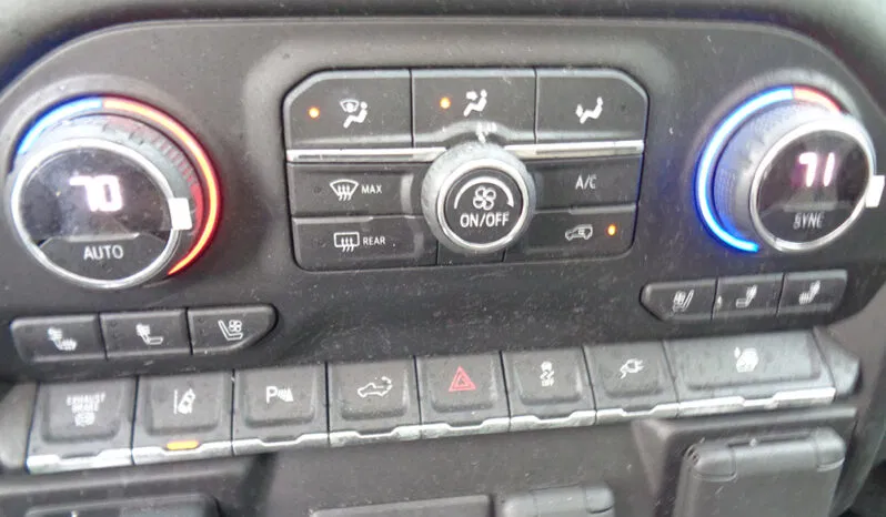 
								CHEVROLET SILVERADO 3500 HIGH COUNTRY CREW CAB DUALLY 8′ BED full									