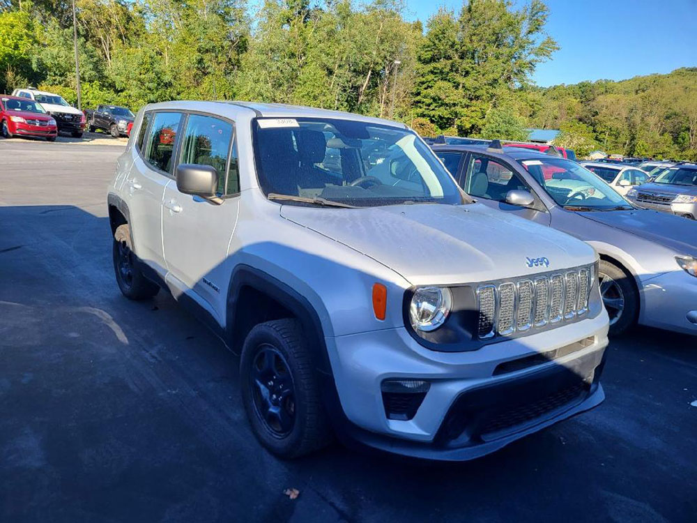 
								JEEP RENEGDE SPORT full									