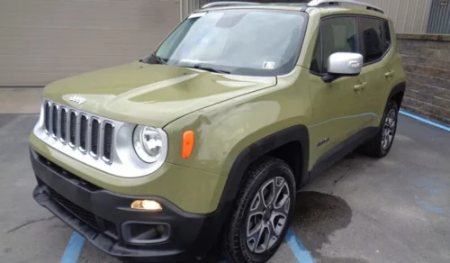 2015 Jeep Renegade Limited's photo
