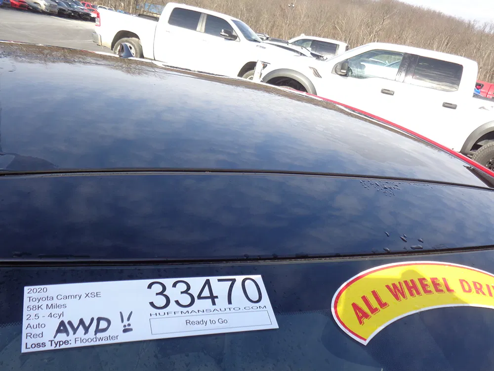 
								TOYOTA CAMRY XSE full									