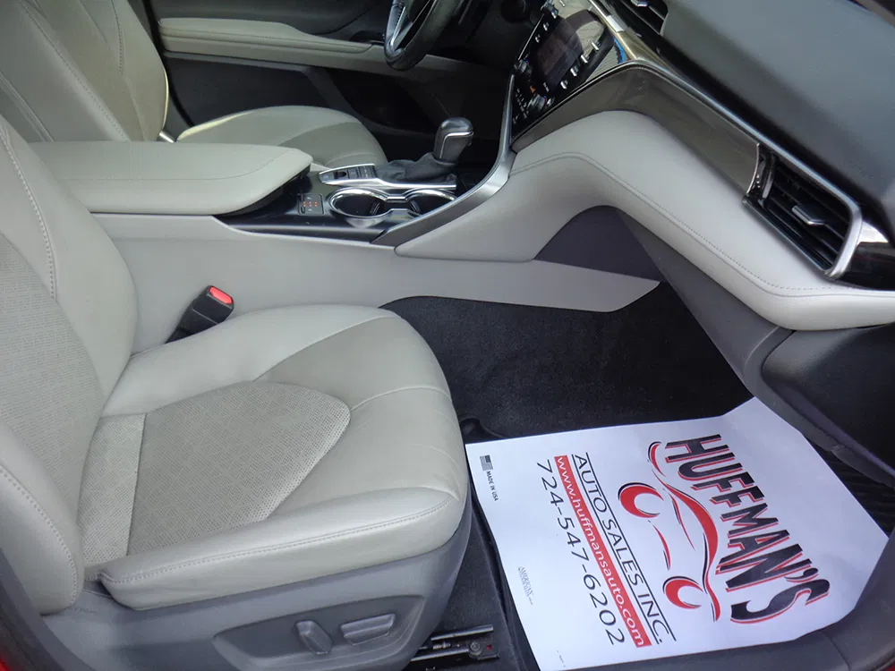 
								TOYOTA CAMRY XSE full									