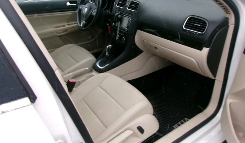 
								VOLKSWAGEN JETTA S full									