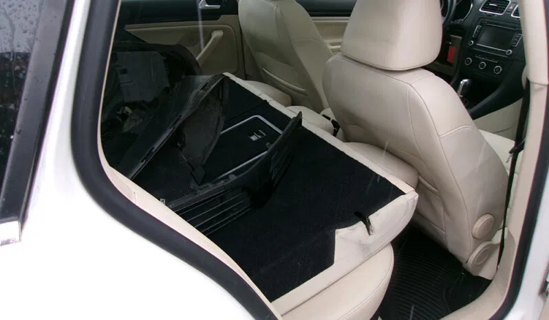
								VOLKSWAGEN JETTA S full									