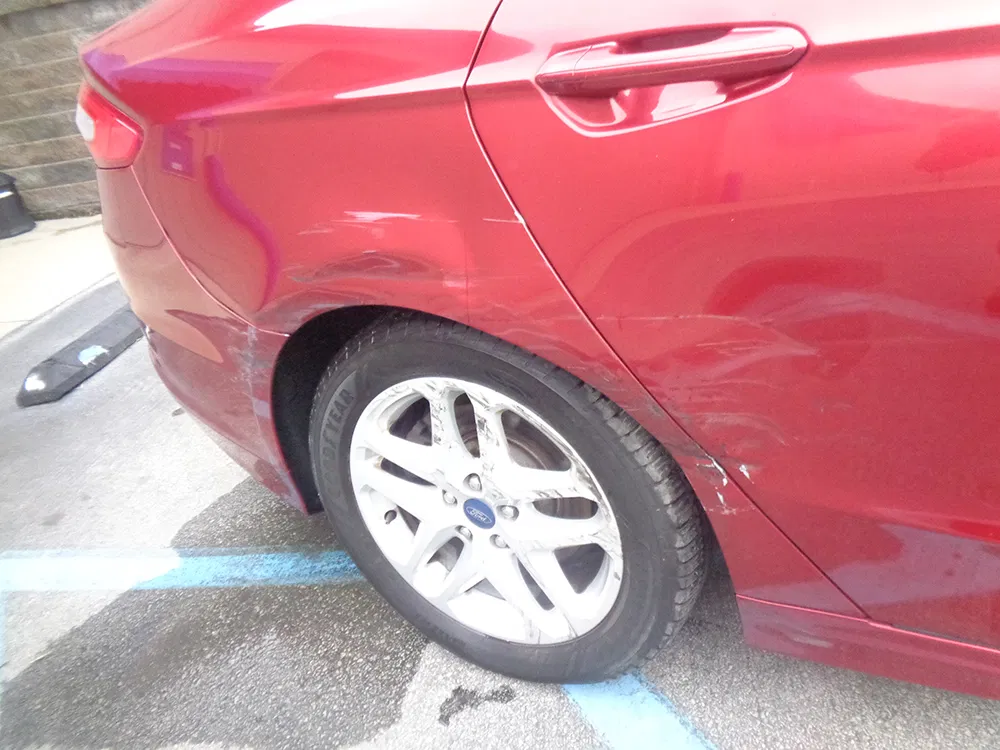 
								FORD FUSION SE full									