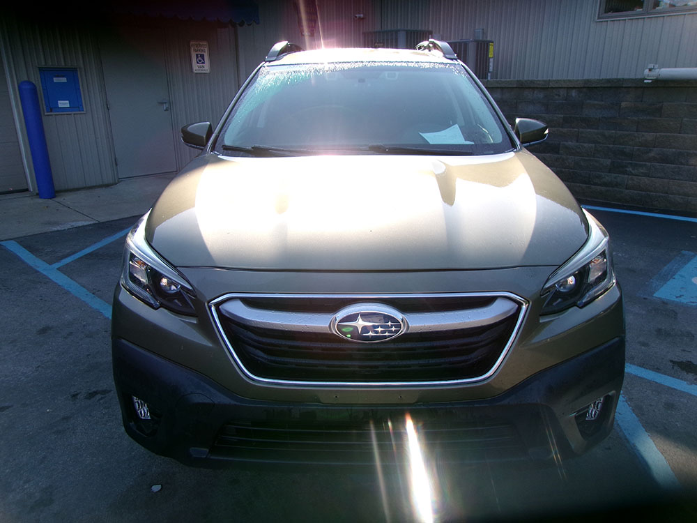 
								SUBARU OUTBACK PREMIUM full									