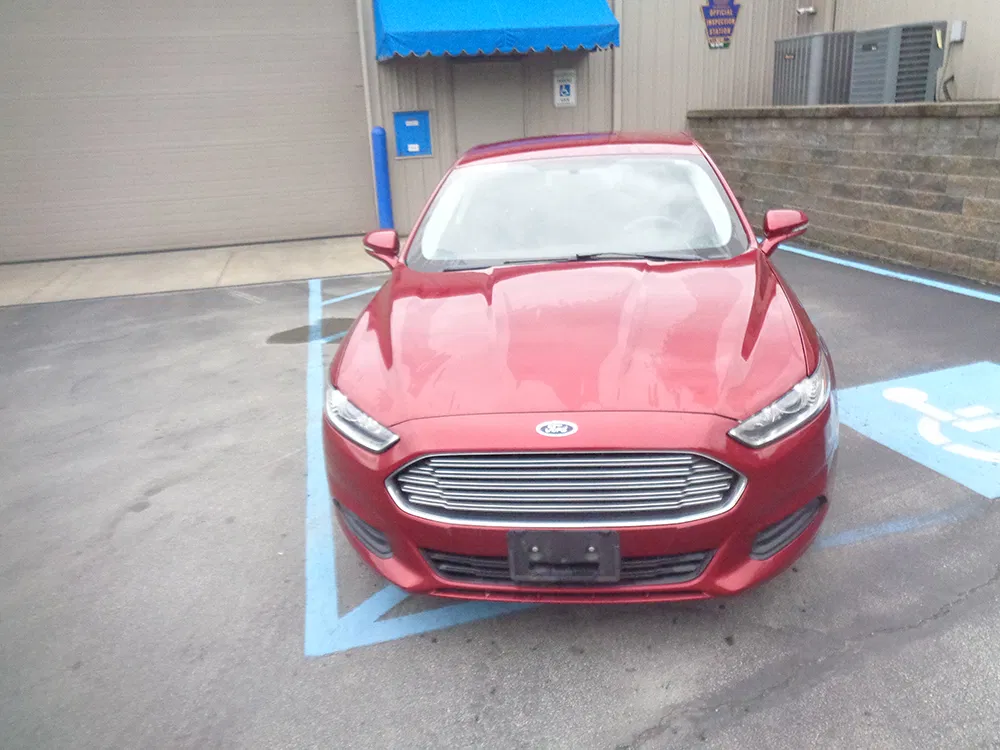 
								FORD FUSION SE full									