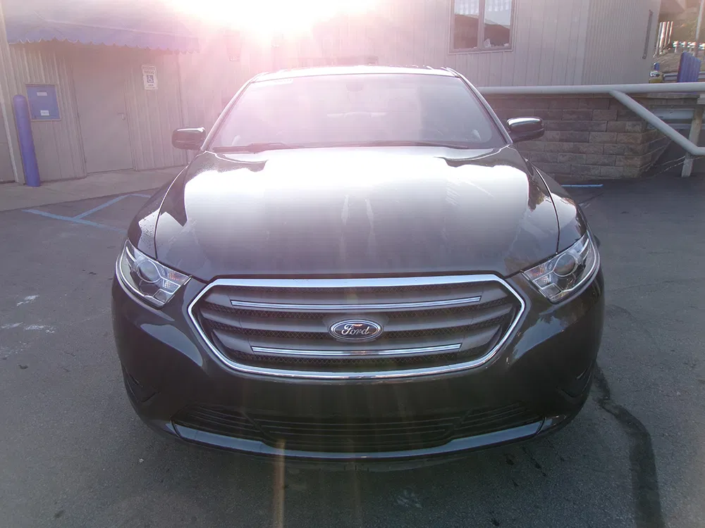 
								FORD TAURUS SEL full									