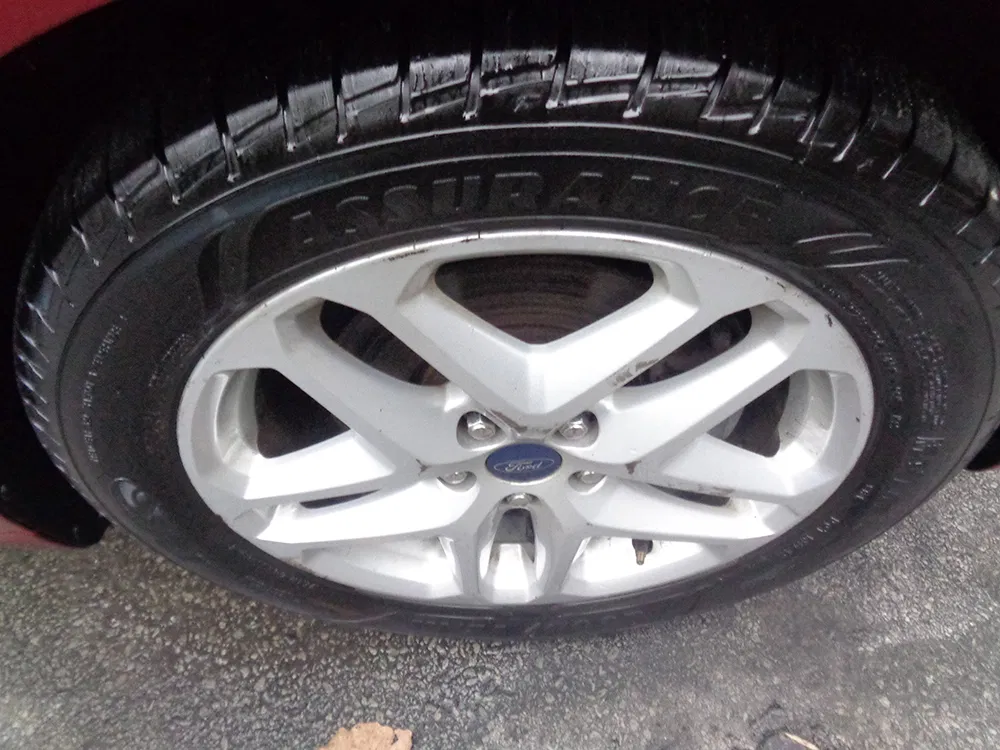 
								FORD FUSION SE full									