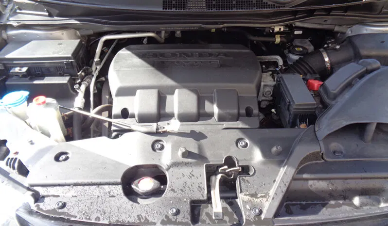 
								HONDA ODYSSEY SE full									