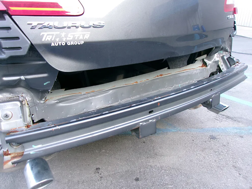 
								FORD TAURUS SEL full									