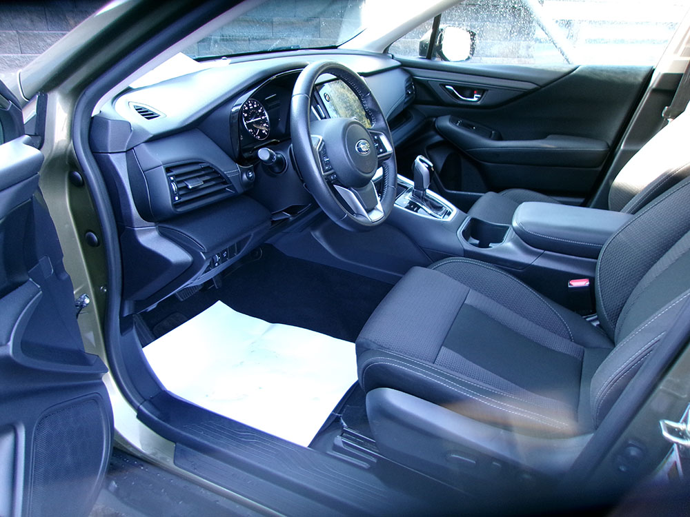 
								SUBARU OUTBACK PREMIUM full									
