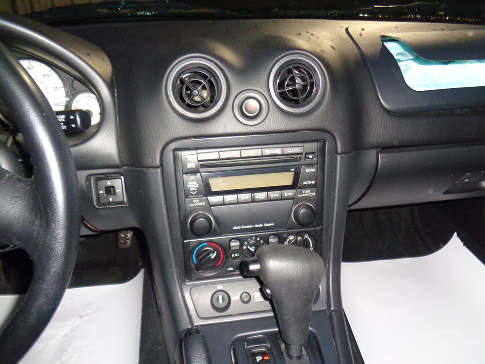 
								MAZDA MX-5 MIATA full									