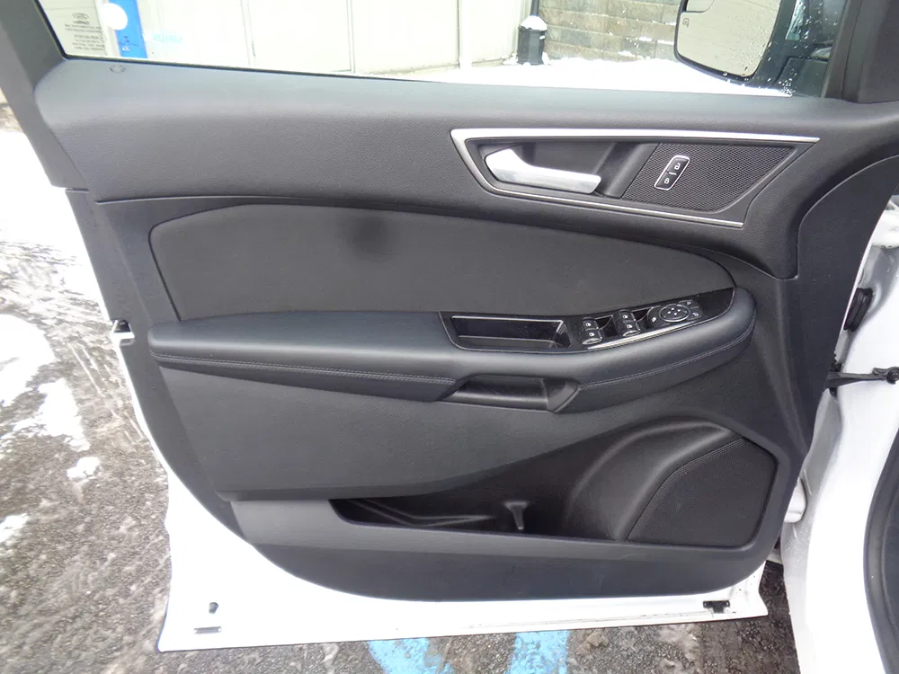 
								FORD EDGE SEL full									