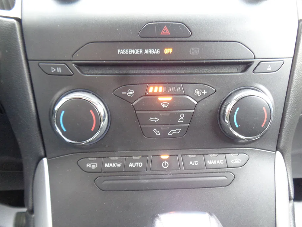 
								FORD EDGE SEL full									