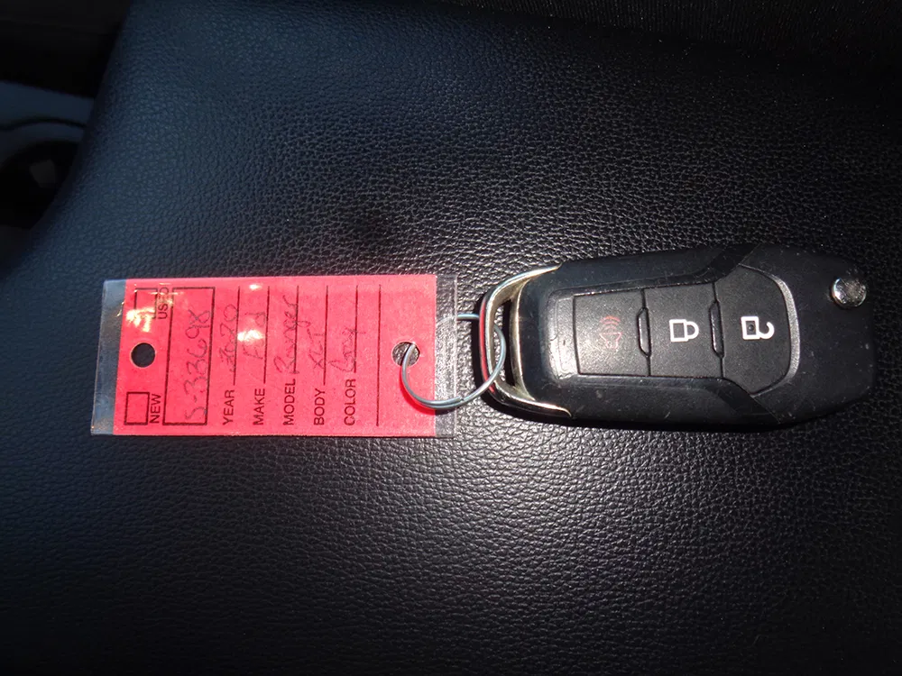 
								FORD RANGER XLT CREW CAB full									