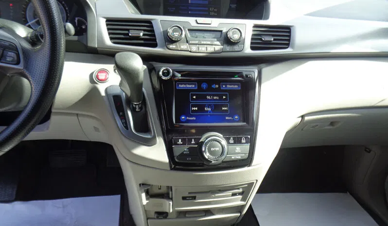 
								HONDA ODYSSEY SE full									