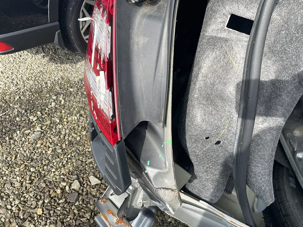 
								FORD TAURUS SEL full									
