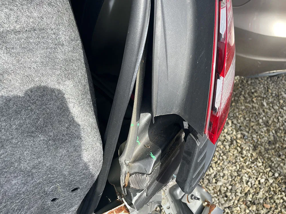 
								FORD TAURUS SEL full									