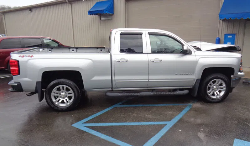 
								CHEVROLET SILVERADO 1500 LT EX CAB full									