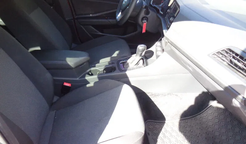 
								VOLKSWAGEN JETTA SE full									