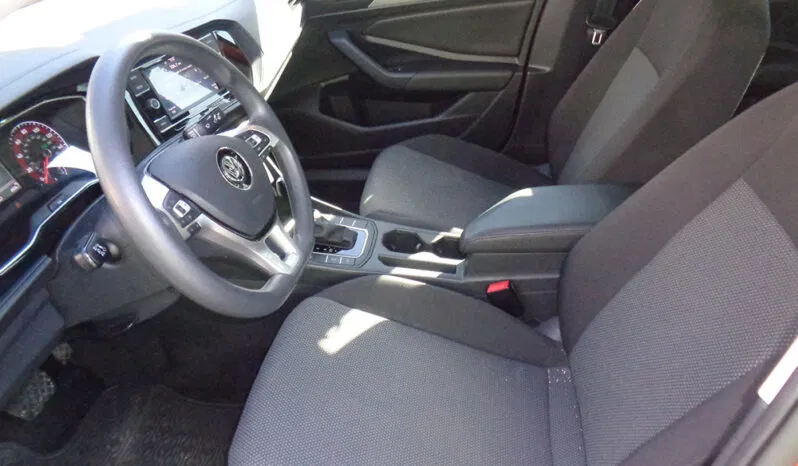 
								VOLKSWAGEN JETTA SE full									