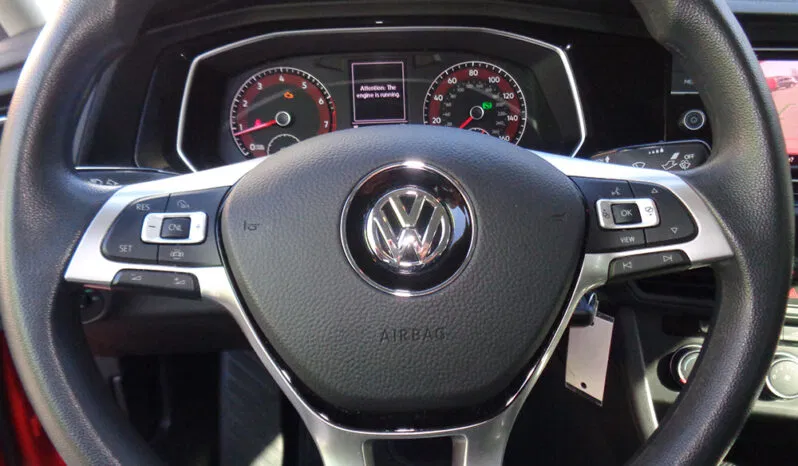 
								VOLKSWAGEN JETTA SE full									