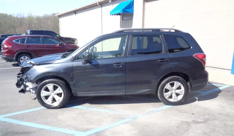 
								SUBARU FORESTER PREMIUM full									