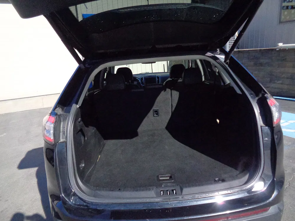 
								FORD EDGE TITANIUM full									
