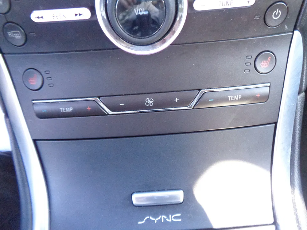 
								FORD EDGE TITANIUM full									