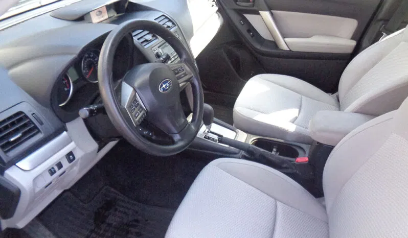 
								SUBARU FORESTER PREMIUM full									
