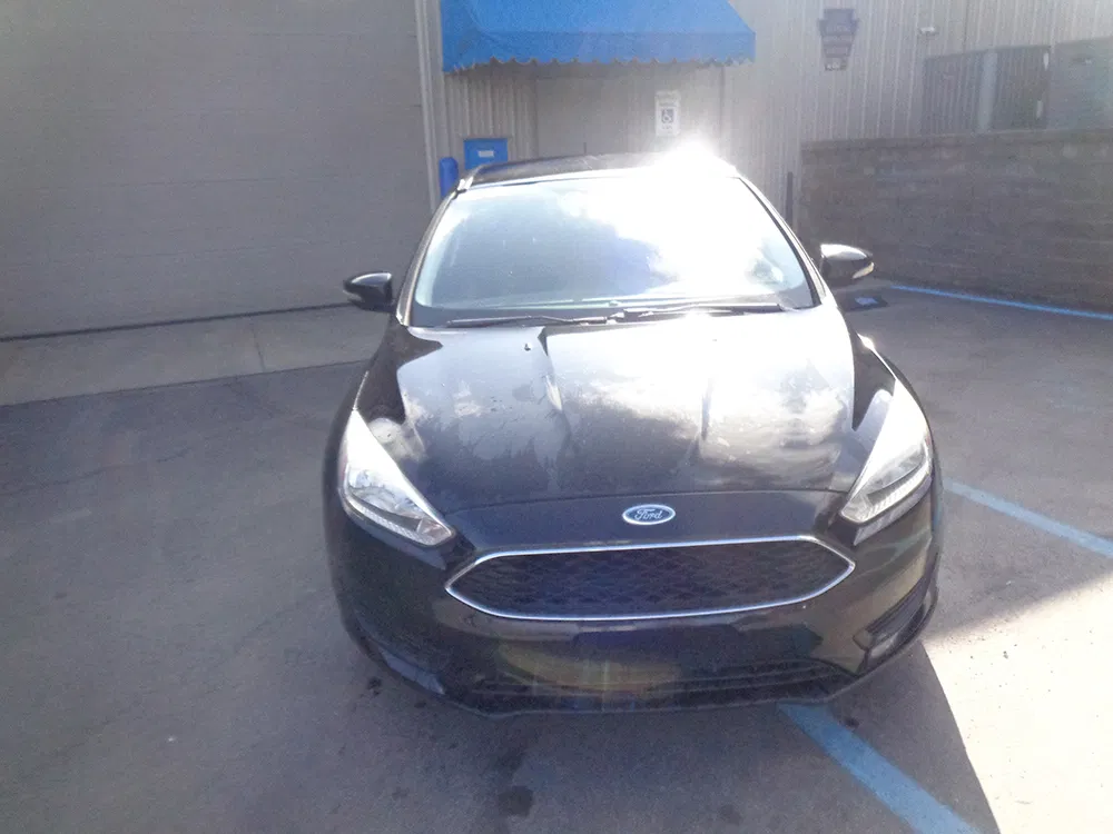 
								FORD FOCUS SE full									