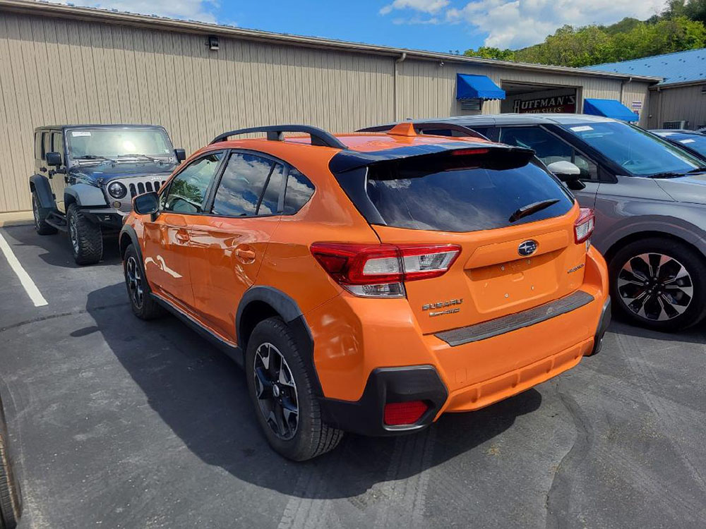 
								SUBARU CROSSTREK PREMIUM full									