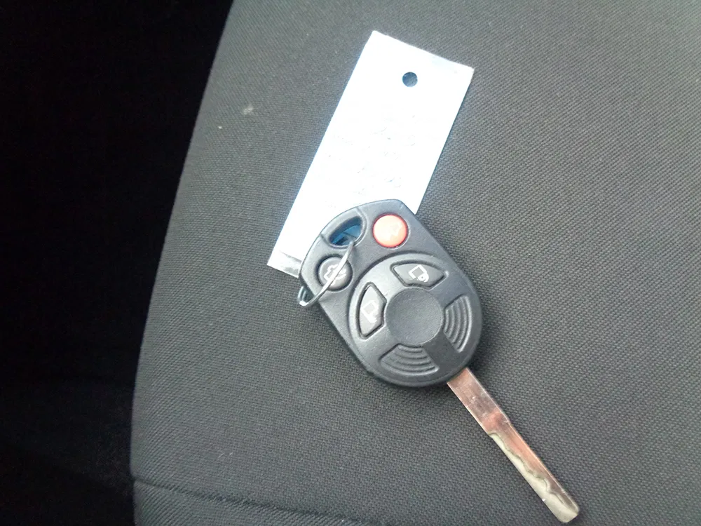 
								FORD FOCUS SE full									