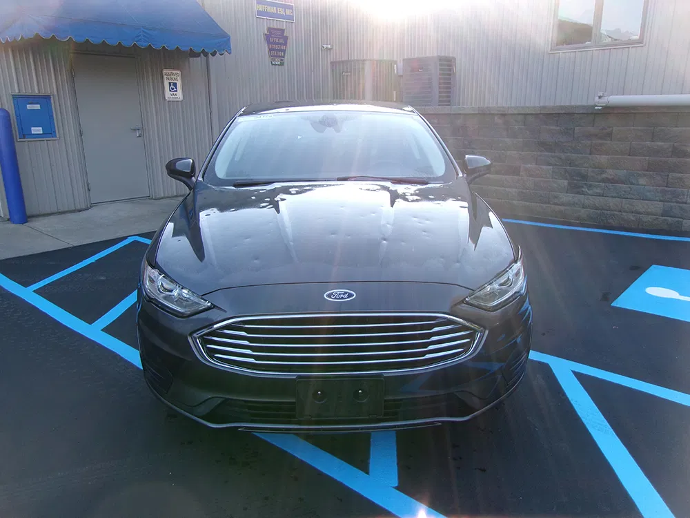 
								FORD FUSION HYBRID SE full									