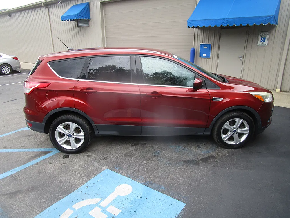 
								FORD ESCAPE SE full									