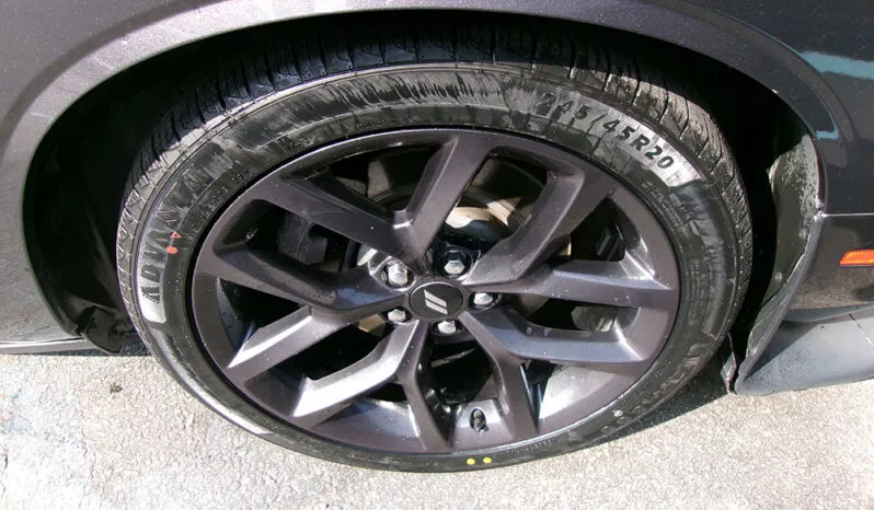 
								DODGE CHALLENGER GT full									