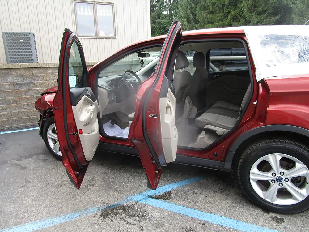 
								FORD ESCAPE SE full									