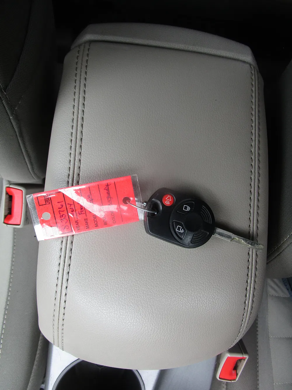 
								FORD ESCAPE SE full									