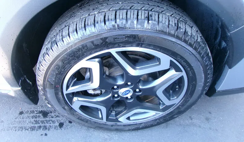 
								SUBARU CROSSTREK LIMITED full									